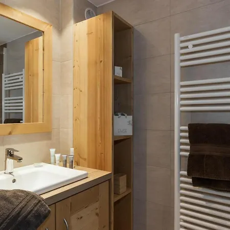 Montagnard 35m² - 1850 - 2/4 Pers - Centre Station Avec Wifi - Fr-1-631-133 * Courchevel